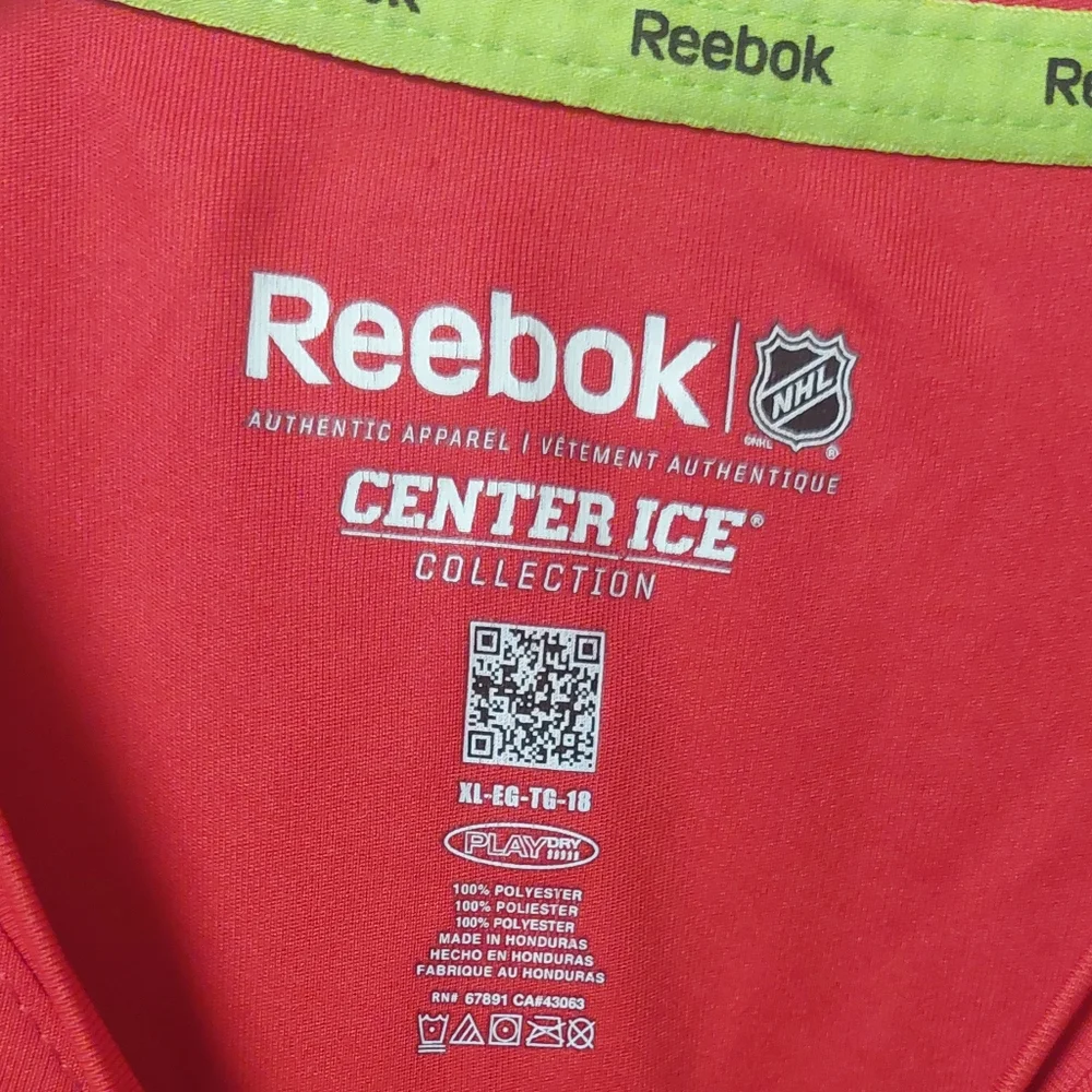 🤑5/$25 REEBOK Center Ice Chicago Blackhawks Playdry LS Performance Tee